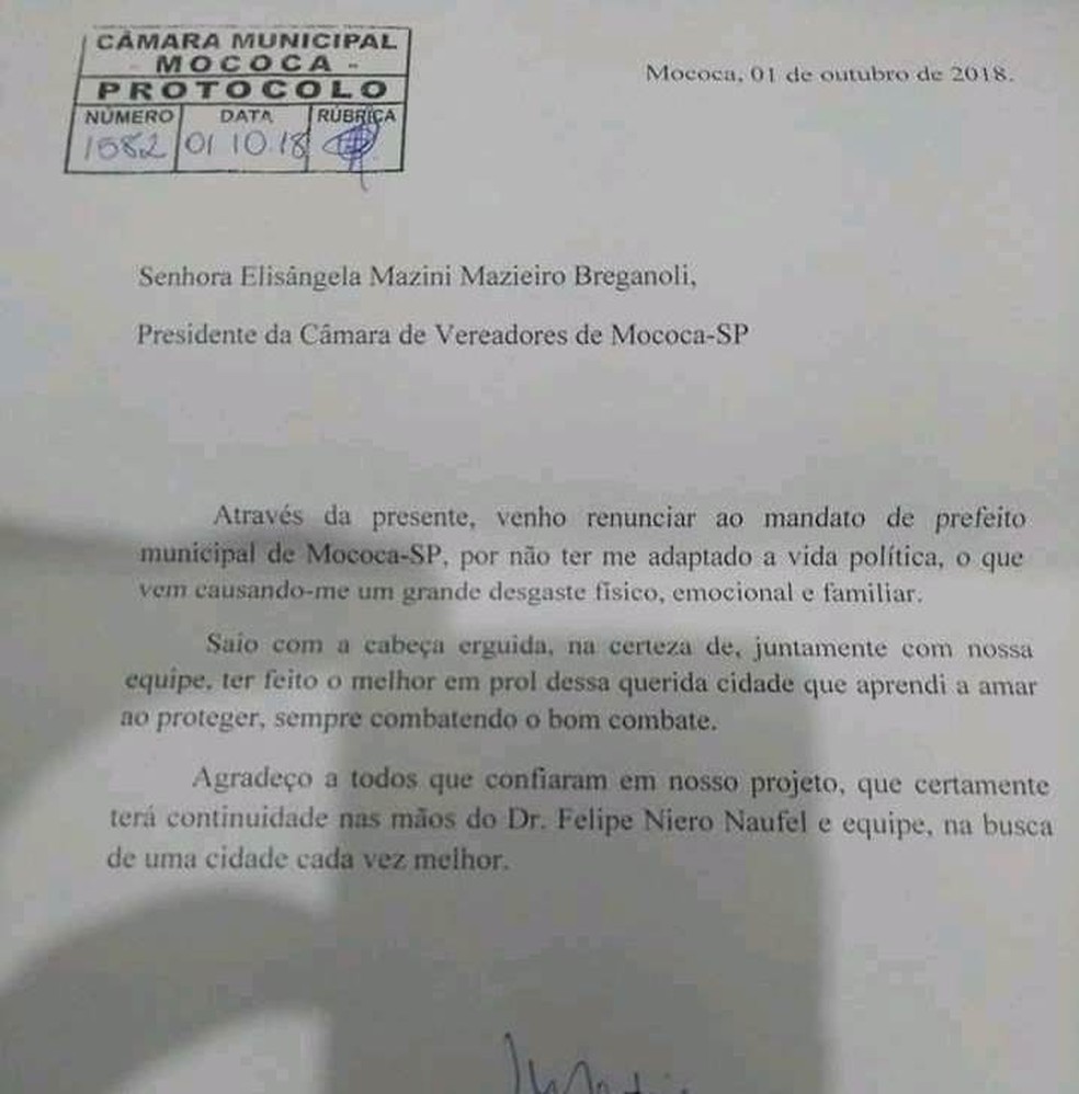 Carta de renúncia do prefeito de Mococa, Wanderley Martins Júnior — Foto: Arquivo Pessoal
