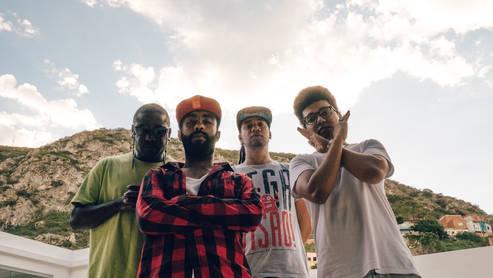 Grupo baiano ÁTTOOXXÁ faz show no festival — Foto: Rafael Ramos / Divulgação