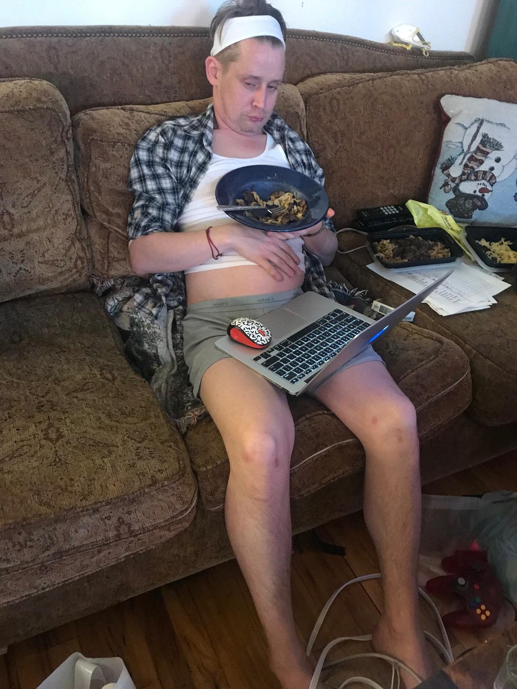 Macaulay Culkin brinca com nova versão de 'Esqueceram de Mim' — Foto: Reprodução/Twitter/MacaulyCulkin