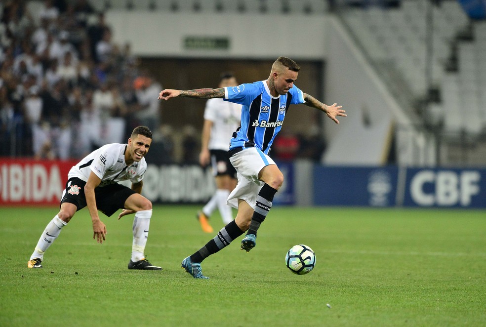 Luan n&atilde;o sentiu dores na coxa direita contra o Corinthians (Foto: Marcos Riboli/GloboEsporte.com)