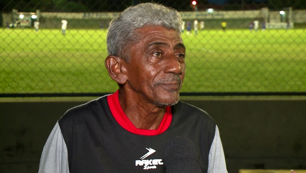 Raimundo Soares, tcnico da base do Flamengo-PI   Foto: TV Clube 