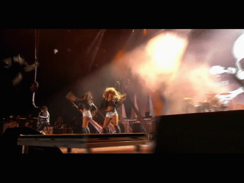 Dançarinas do Mötley Crüe no Rock in Rio 2015 (Foto: Arte Gshow)