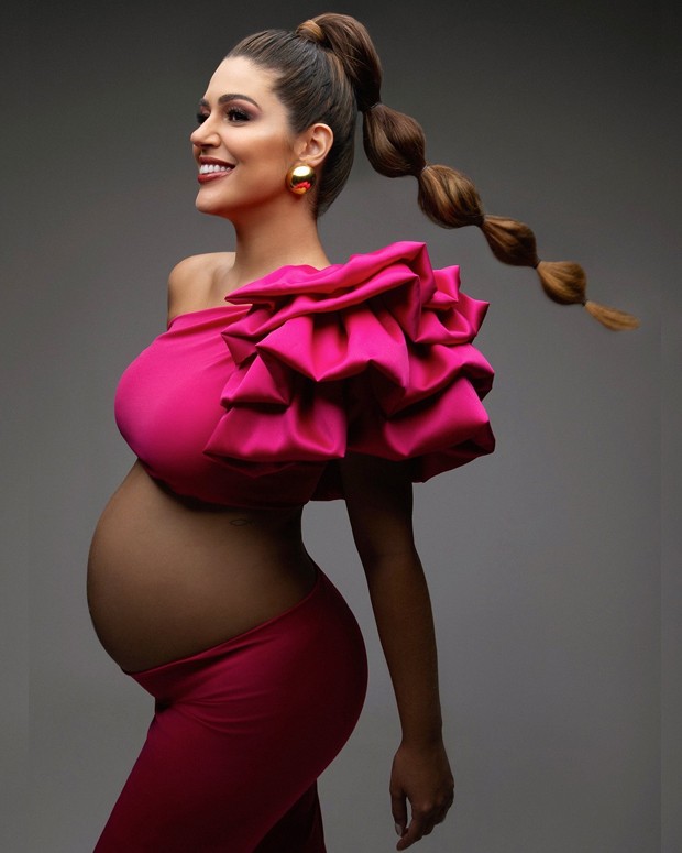 Vivian Amorim está grávida de uma menina que se chamará Malu (Foto: Mari Righez | Instagram: @maririghez)