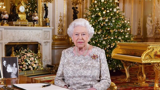 Palácio de Buckingham confirma: Rainha Elizabeth aderiu ao movimento fur free