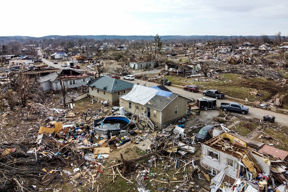 14 de dezembro - Foto aérea mostra destruição em bairro de Dawson Springs, Kentucky, nos EUA, quatro dias após passagem de tornados na região  — Foto: Chandan Khanna/AFP