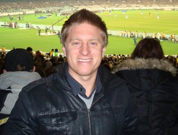 Zico britânico comemora poder jogar com xará famoso: Uma honra