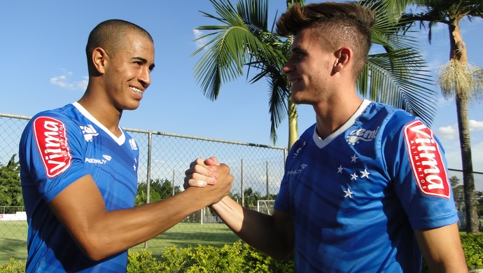 Felicidade de amigos: Ton e Vitinho comemoram primeira convocação