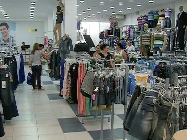 Comércio varejista de Caruaru (Foto: Reprodução/TV Asa Branca)
