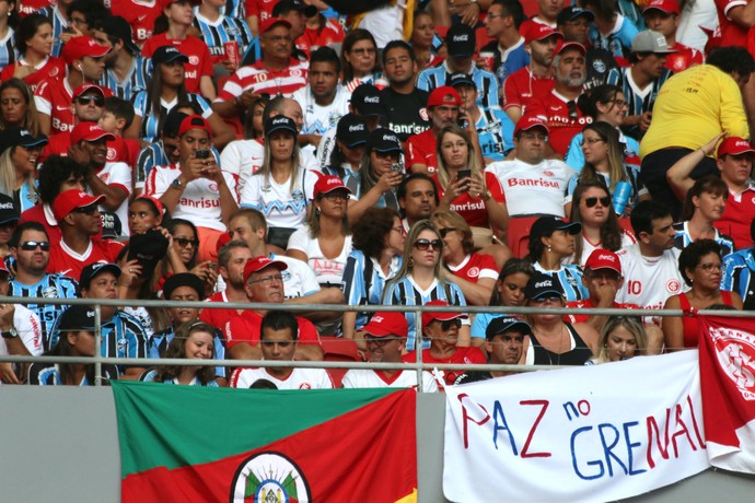 Gre-Nal torcida mista Gauchão Inter e Grêmio (Foto: Diego Guichard/GloboEsporte.com)