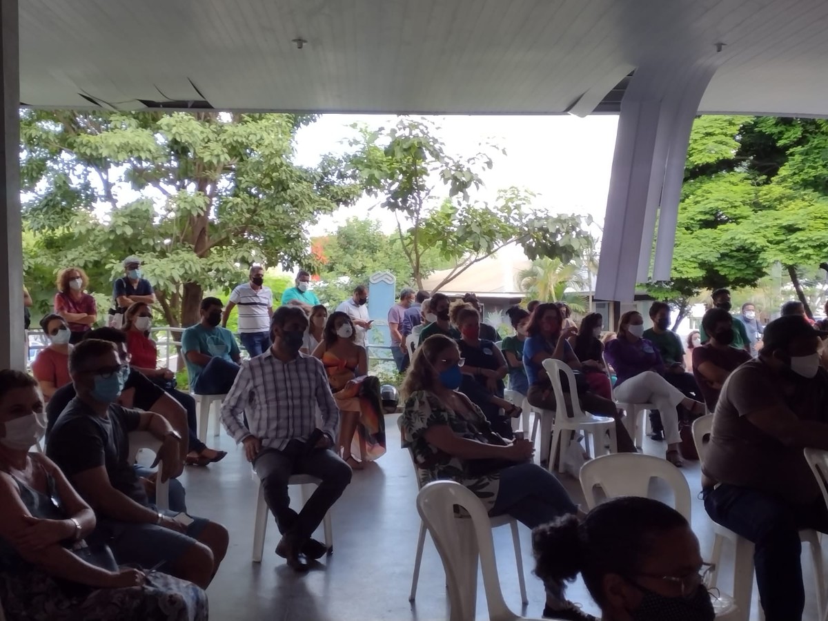 Professores da Universidade Estadual de Montes Claros entram em greve