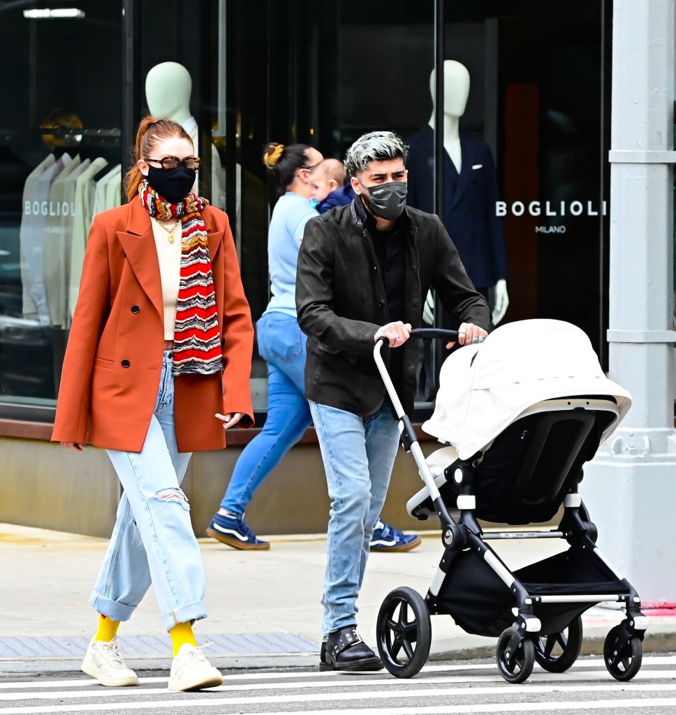 NEW YORK, NY - MARCH 25:  Gigi Hadid and  Zayn Malik are seen walking in SoHo on March 25, 2021 in New York City.  (Photo by Raymond Hall/GC Images) (Foto: GC Images)