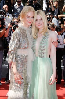 Nicole Kidman  de Rodarte e Elle Fanning de Gucci