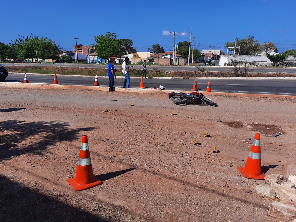 Crime aconteceu &agrave;s margens da BR-304, em Mossor&oacute; &mdash; Foto: Marcelino Neto/O C&acirc;mera