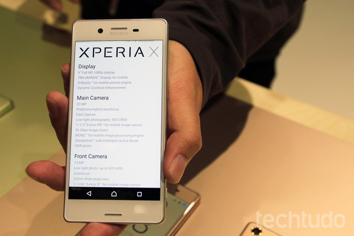 Tela do Xperia X, novo celular da Sony (Foto: Fabrício Vitorino/TechTudo)