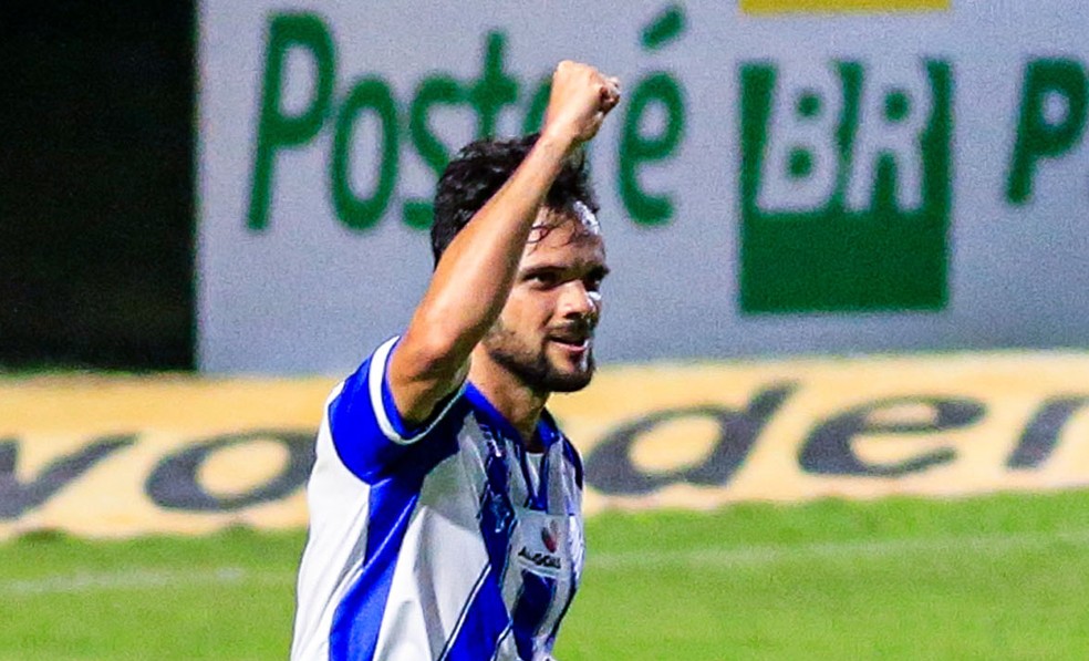 Norberto tem um gol com a camisa do CSA — Foto: Ailton Cruz/Gazeta de Alagoas