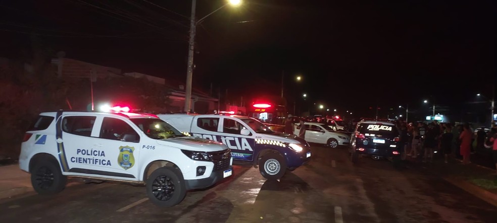 Motociclista morreu ao colidir contra um carro durante perseguição.   Foto: José Aparecido
