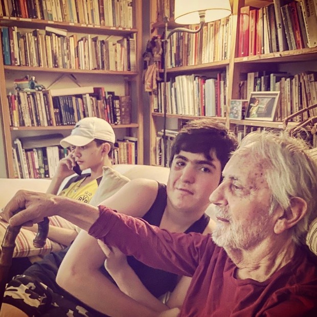 João Kutner, Davi e o avô, Paulo José (Foto: Reprodução/Instagram)