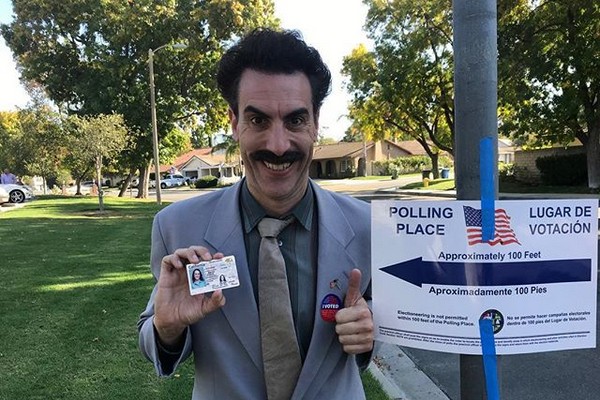 Sacha Baron Cohen como o jornalista Borat (Foto: Instagram)