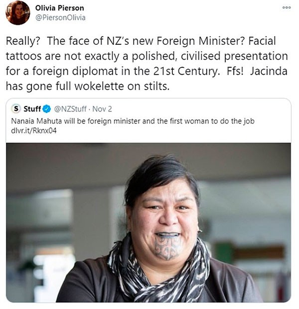 Postagem de Olivia Pierson criticando o visual da ministra neozelandesa (Foto: reprodução Twitter)