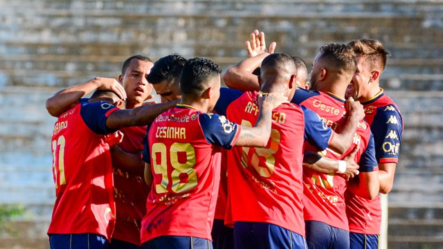 Campeonato Paulista Feminino salta para 16 times participantes e terá turno  único, futebol