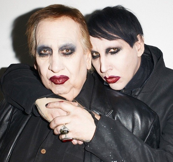Marilyn Manson e seu pai posam para Terry Richardson com a mesma maquiagem (Foto: Reprodução Instagram)