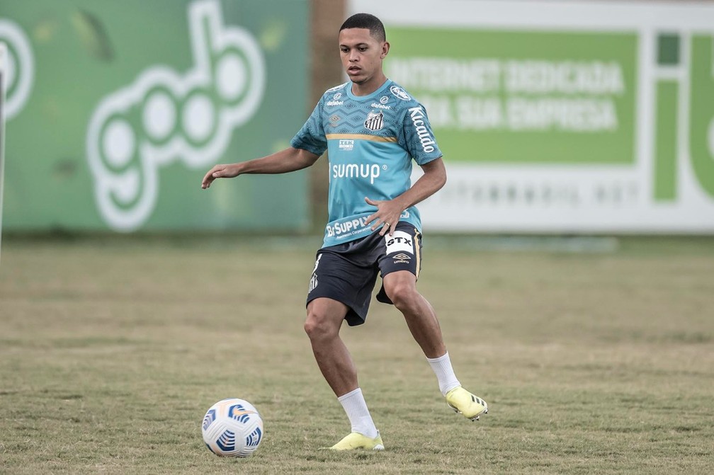 Marcos Guilherme pode ser titular do Santos contra o Ceará — Foto: Ivan Storti/Santos FC