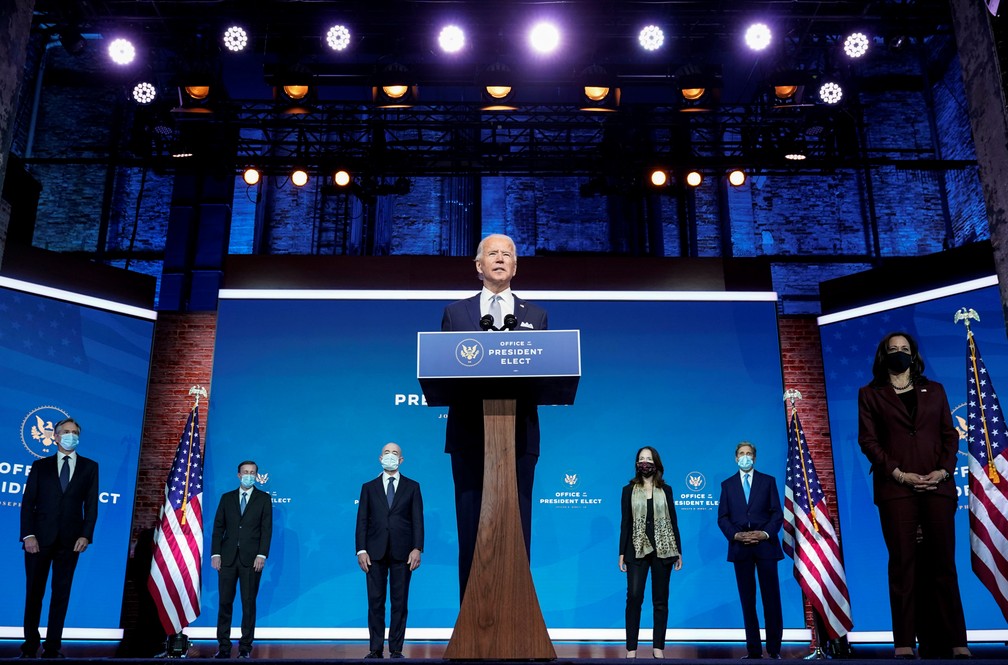 Biden apresenta seus indicados para a cúpula do governo em evento na cidade de Wilmington, no Delaware, em 24 de novembro de 2020 — Foto: Joshua Roberts/Reuters