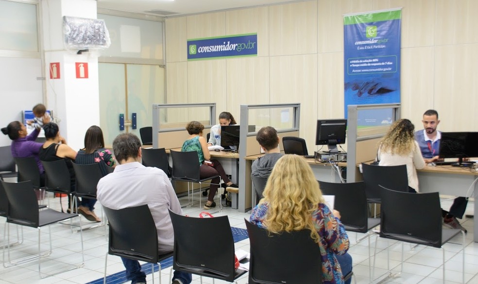 Procon faz mutirão para solucionar reclamações de telefonia no DF | Distrito Federal | G1