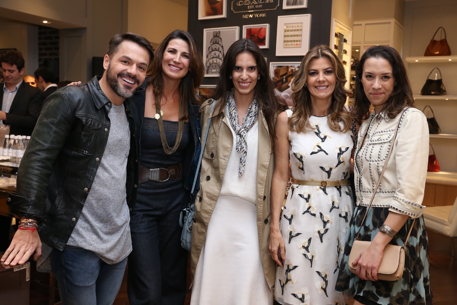 Da esquerda para a direita: Danilo Faro, Jack Dalabona, Caroline Assad, Fabiana Scaranzi e Tami Parramon (Foto: Divulgação)