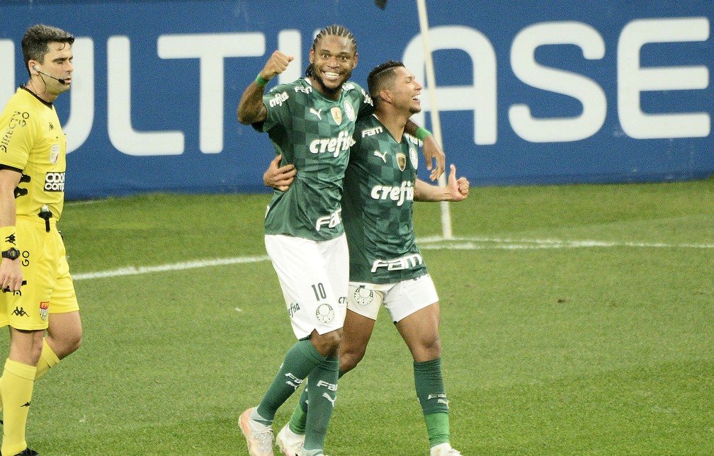 Raio-x dos pênaltis: nem defesas de Weverton têm salvado o Palmeiras, palmeiras