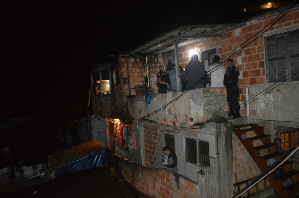 Mulher foi morta a tiros em casa no bairro Rosário (Foto: Página Cacau Repórter/Divulgação)