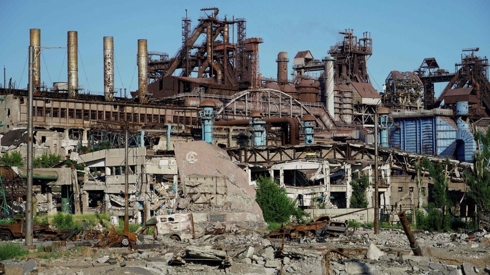As ruínas da Usina Siderúrgica de Azovstal, em Mariupol, em uma foto de 15 de julho