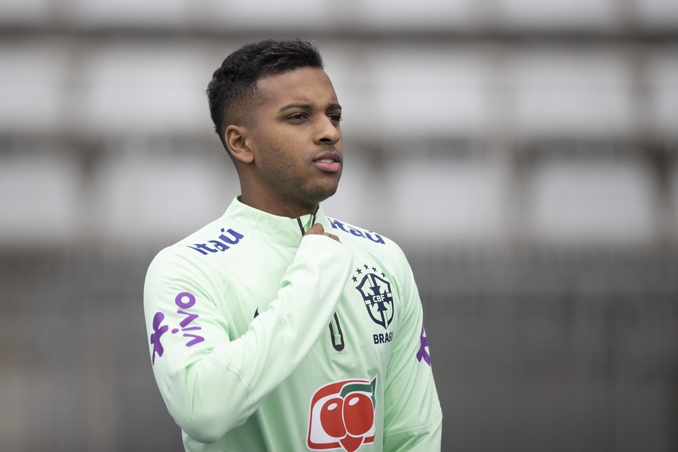 Rodrygo em treino da Seleção — Foto: Lucas Figueiredo / CBF