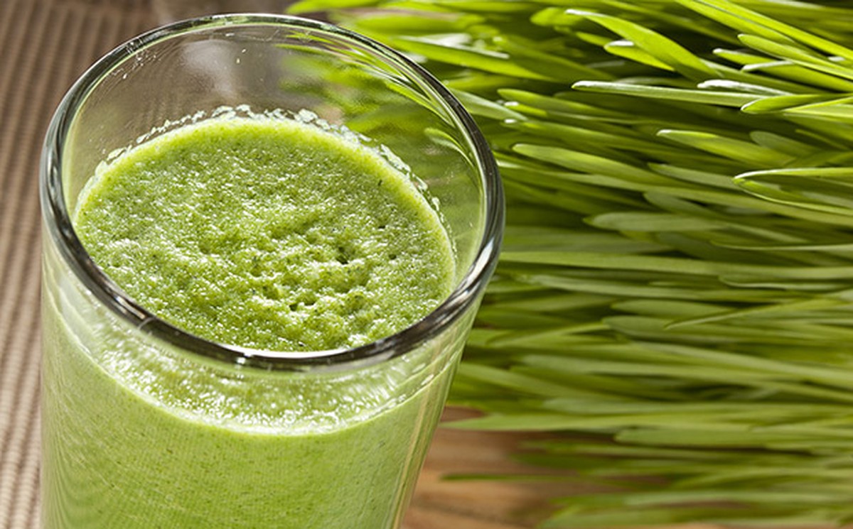 Suco detox de clorofila natural | Receitas Gshow | Gshow