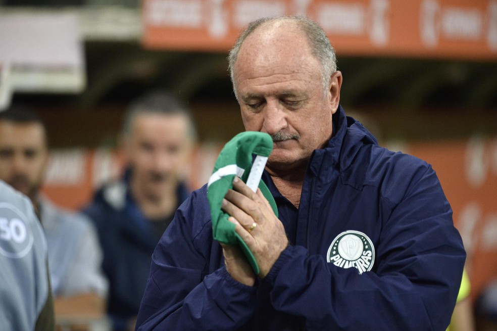 Felipão durante Palmeiras x Godoy Cruz — Foto: Marcos Ribolli