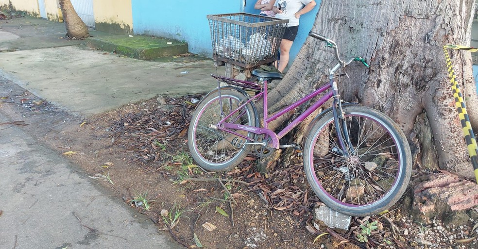 Bicicleta usada pelo suspeito  — Foto: arquivo