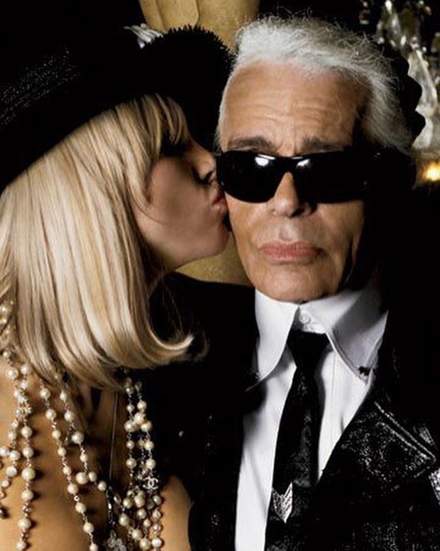 Karl Lagerfeld e Courtney Love (Foto: Reprodução / Instagram)