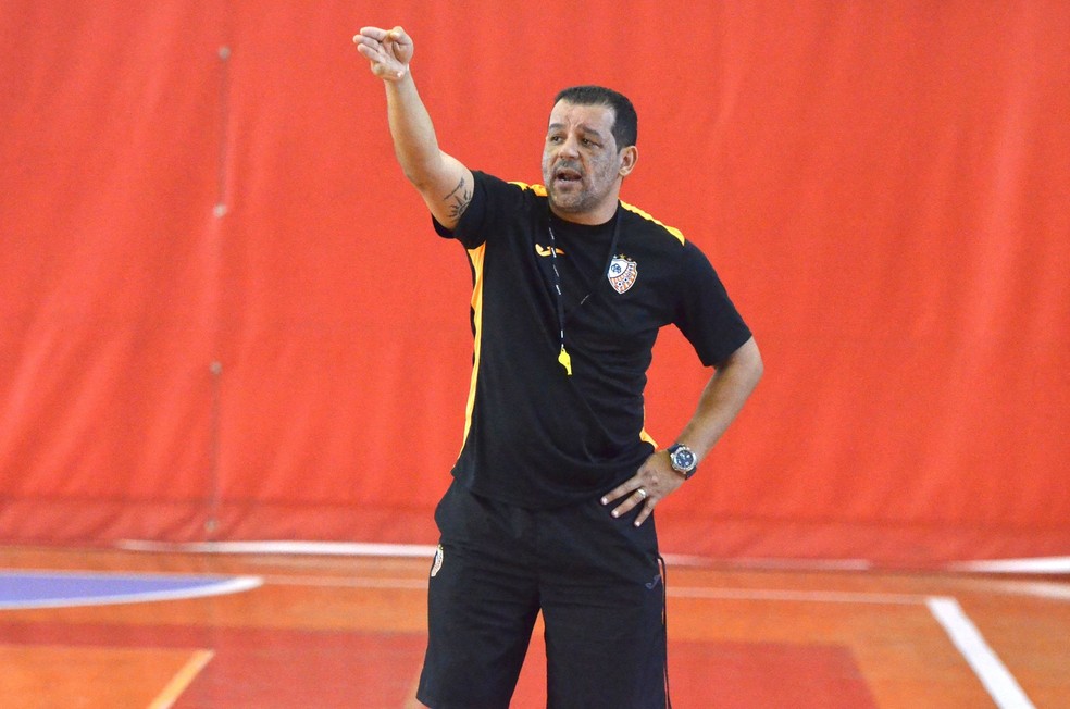 Marquinhos Xavier é o novo técnico da seleção brasileira de futsal (Foto: Ulisses Castro/ACBF)