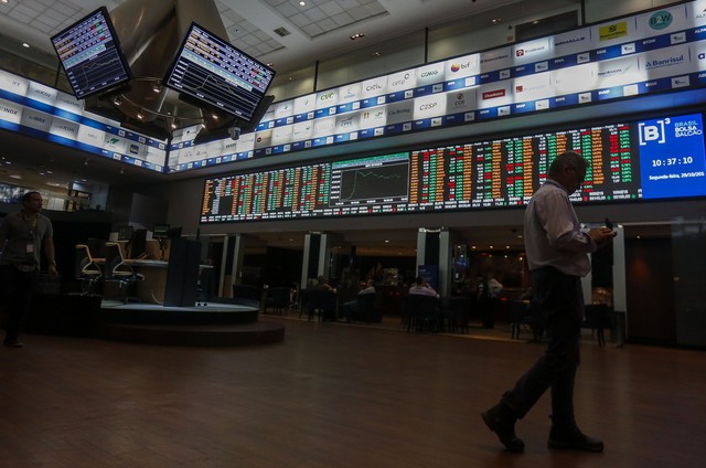 Recorde da bolsa teve influência da reforma e do exterior