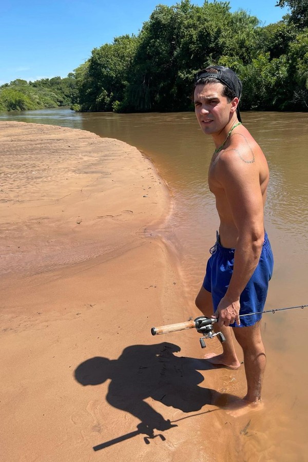 Luan Santana está de férias com a família no Mato Grosso do Sul (Foto: Reprodução)