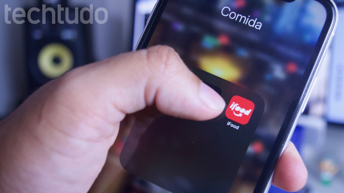 iFood hackeado? App passa por instabilidade e tem nomes de restaurantes alterados