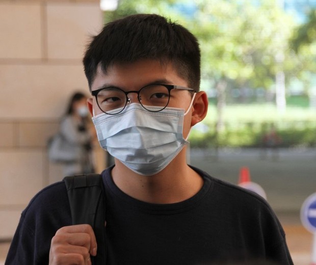 Joshua Wong attends West Kowloon court hearing again to answer a charge of unauthorised assembly during the Tiananmen Square Vigil in June 4, Hong Kong, 15th October 2020 (Photo by Tommy Walker/NurPhoto via Getty Images) (Foto: NurPhoto via Getty Images)