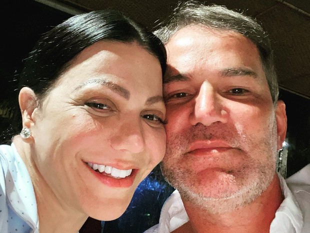 Simone e o marido, Márcio Poncio (Foto: Reprodução/ Instagram)