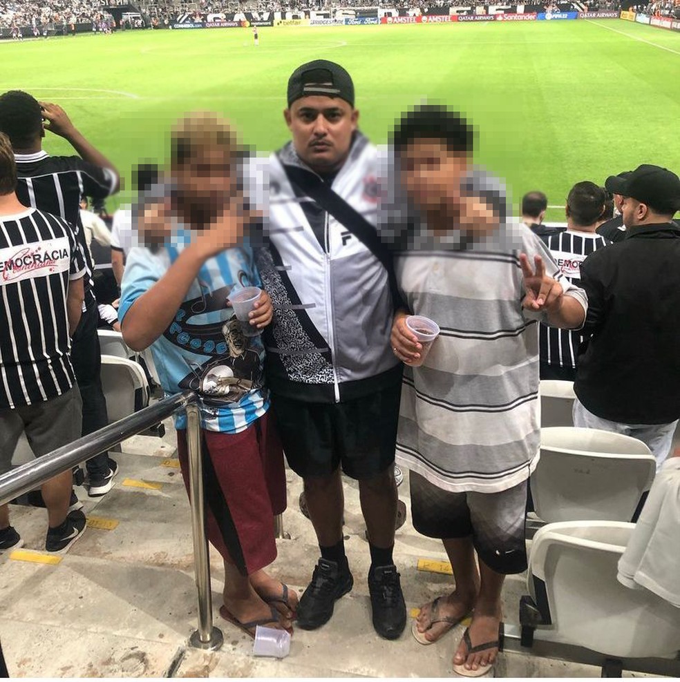 Crianças são impedidas de entrar em área nobre da Neo Química Arena