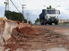 Obras em avenida tentam minimizar confusão no trânsito em Itapetininga