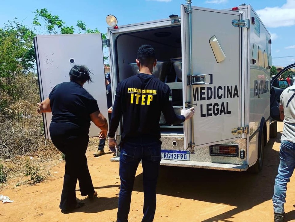 Adolescente de 13 anos é encontrada morta com marcas de agressão e corte na garganta no interior do RN — Foto: Redes sociais