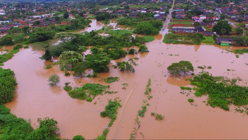 Avenida São Paulo em Alta Floresta d'Oeste, RO — Foto: Reprodução