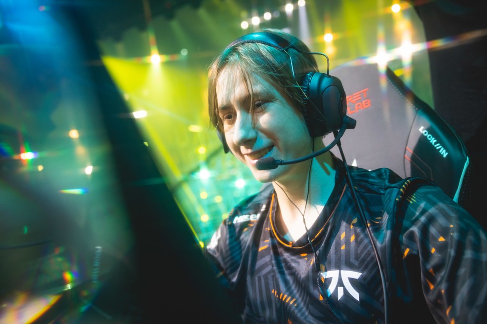 Ao lado de Leo, Chronicle realizou ótimas jogadas e ajudou a Fnatic a colocar a LOUD em situação delicada na série — Foto: Divulgação/Colin Young-Wolff/Riot Games