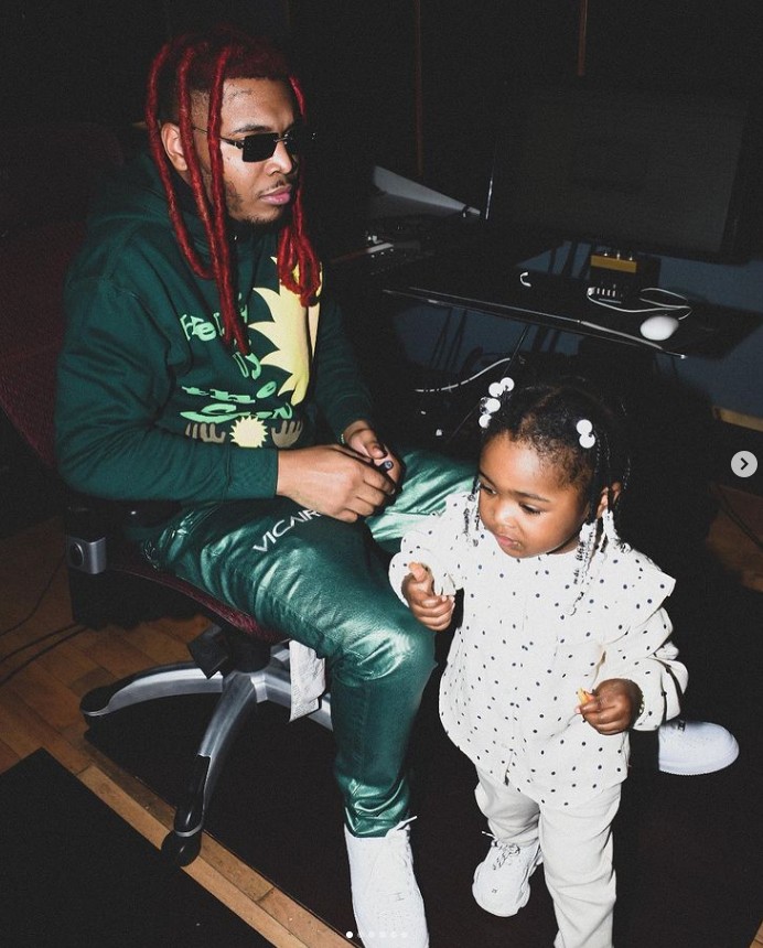 O rapper Lil Keed e a filha (Foto: Reprodução/Instagram)