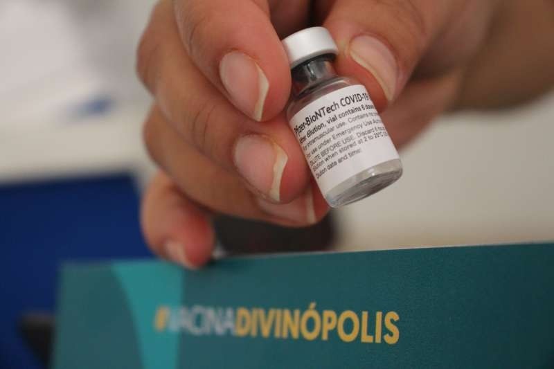 Vacina Covid-19 em Divinópolis: Semusa diz faltar doses da Pfizer para maiores de 12 anos nas UBSs